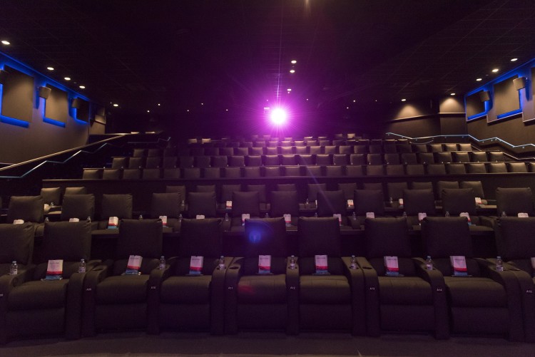 Cinema De Lux 118